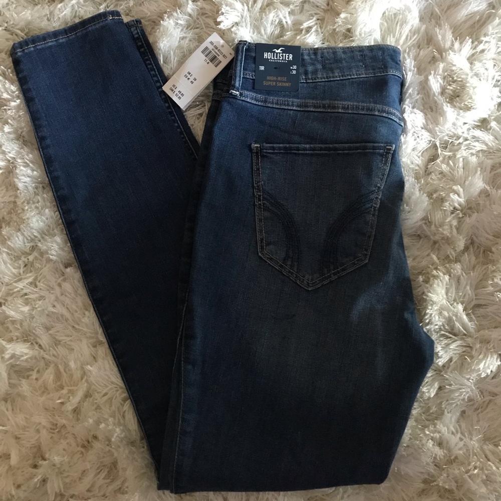Hollister jeans!!!